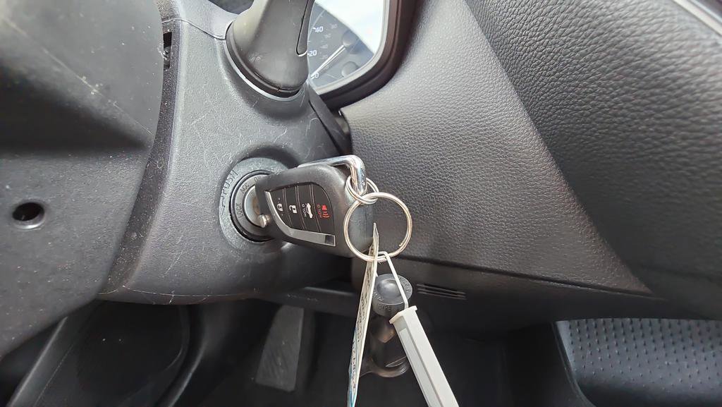 Used 2024 Toyota Corolla LE FWD image 24