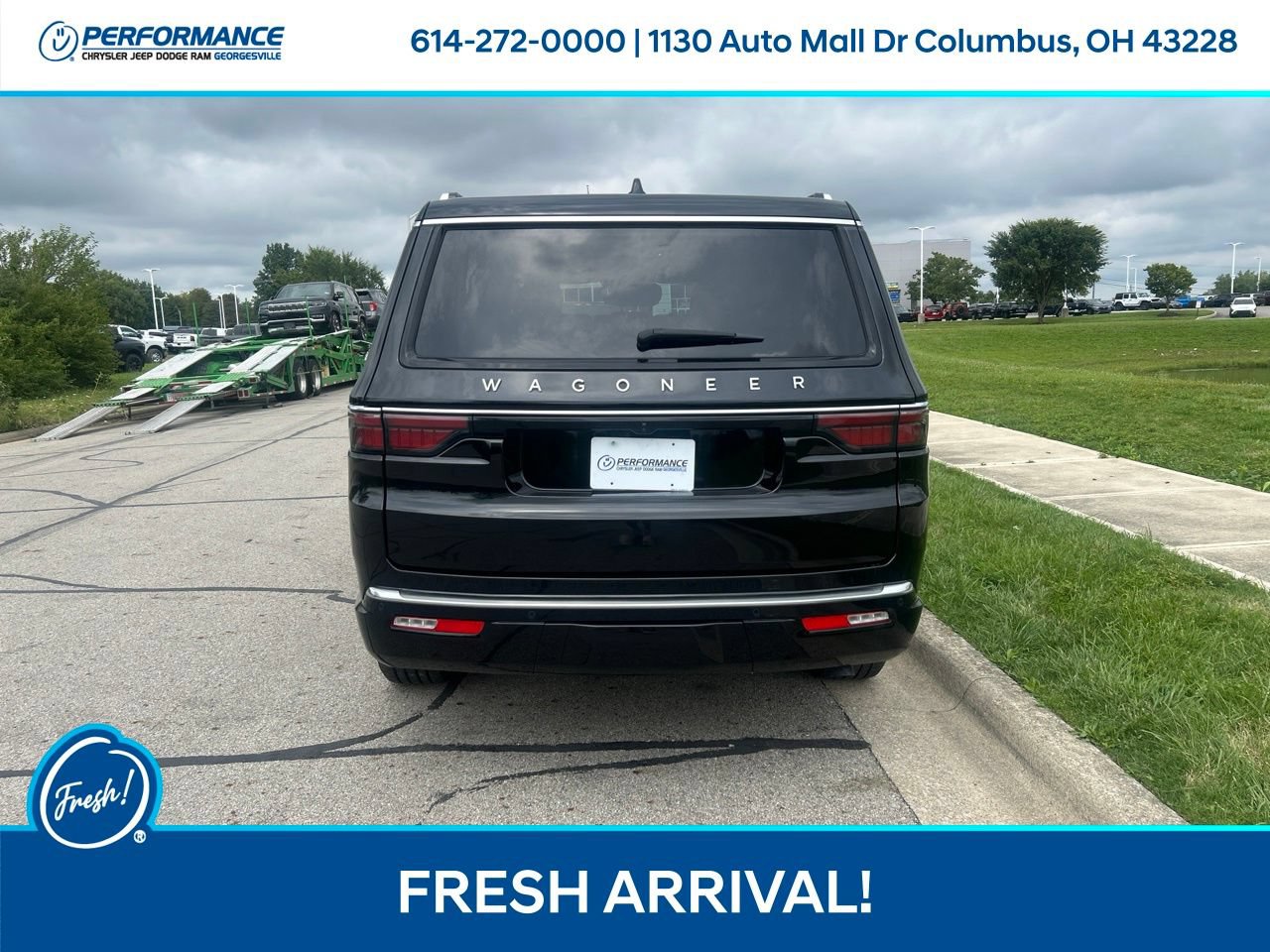 Used 2025 Jeep Wagoneer 4WD image 5