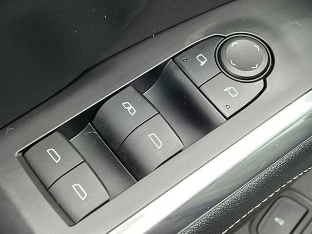 Certified 2024 Chevrolet Traverse LT w/ LPO, Floor Liner Package image 17