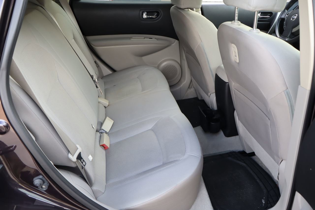 Used 2014 Nissan Rogue S w/ Convenience Package image 16