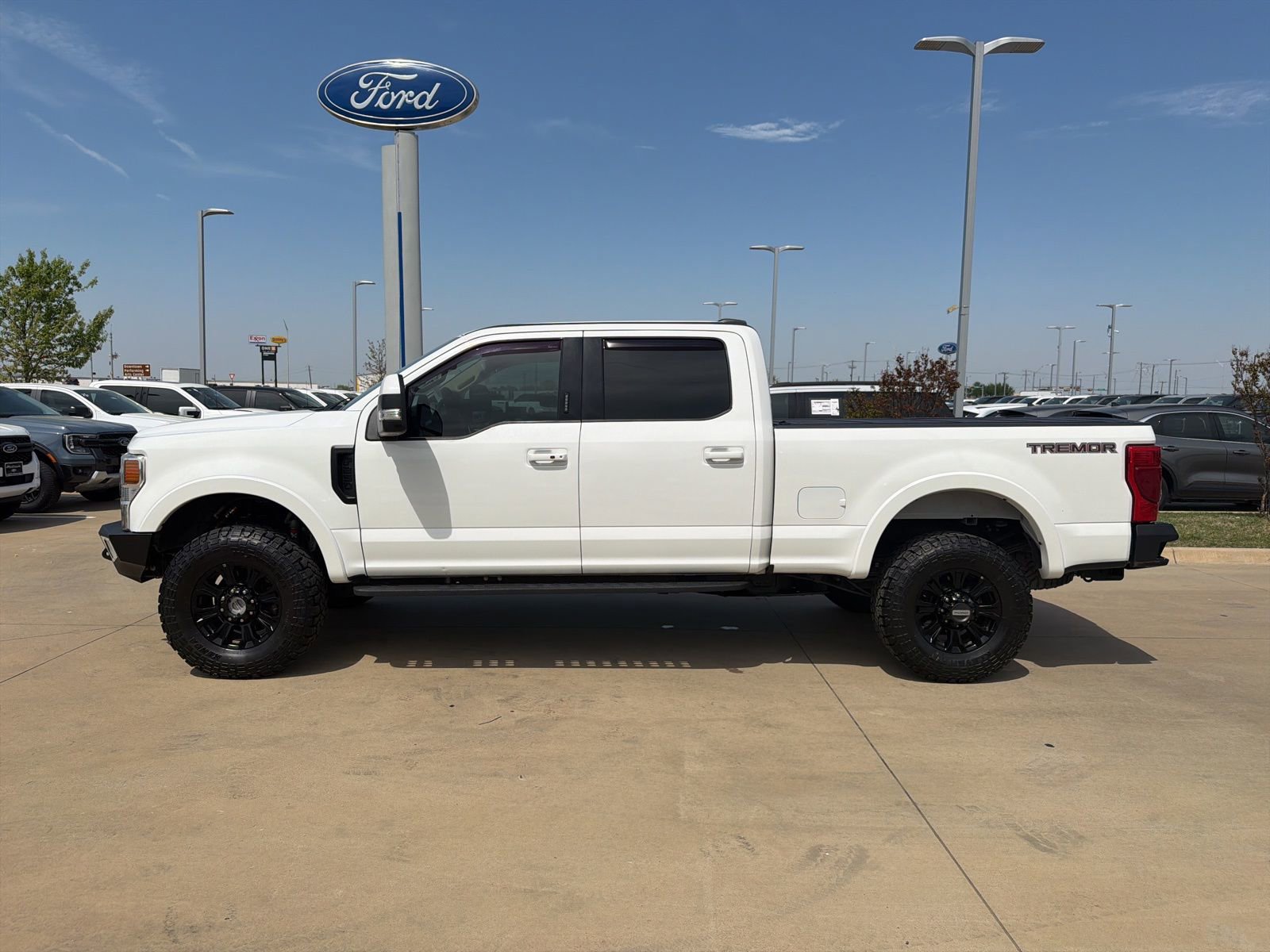 Used 2020 Ford F250 Lariat w/ Tremor Off-Road Package image 2