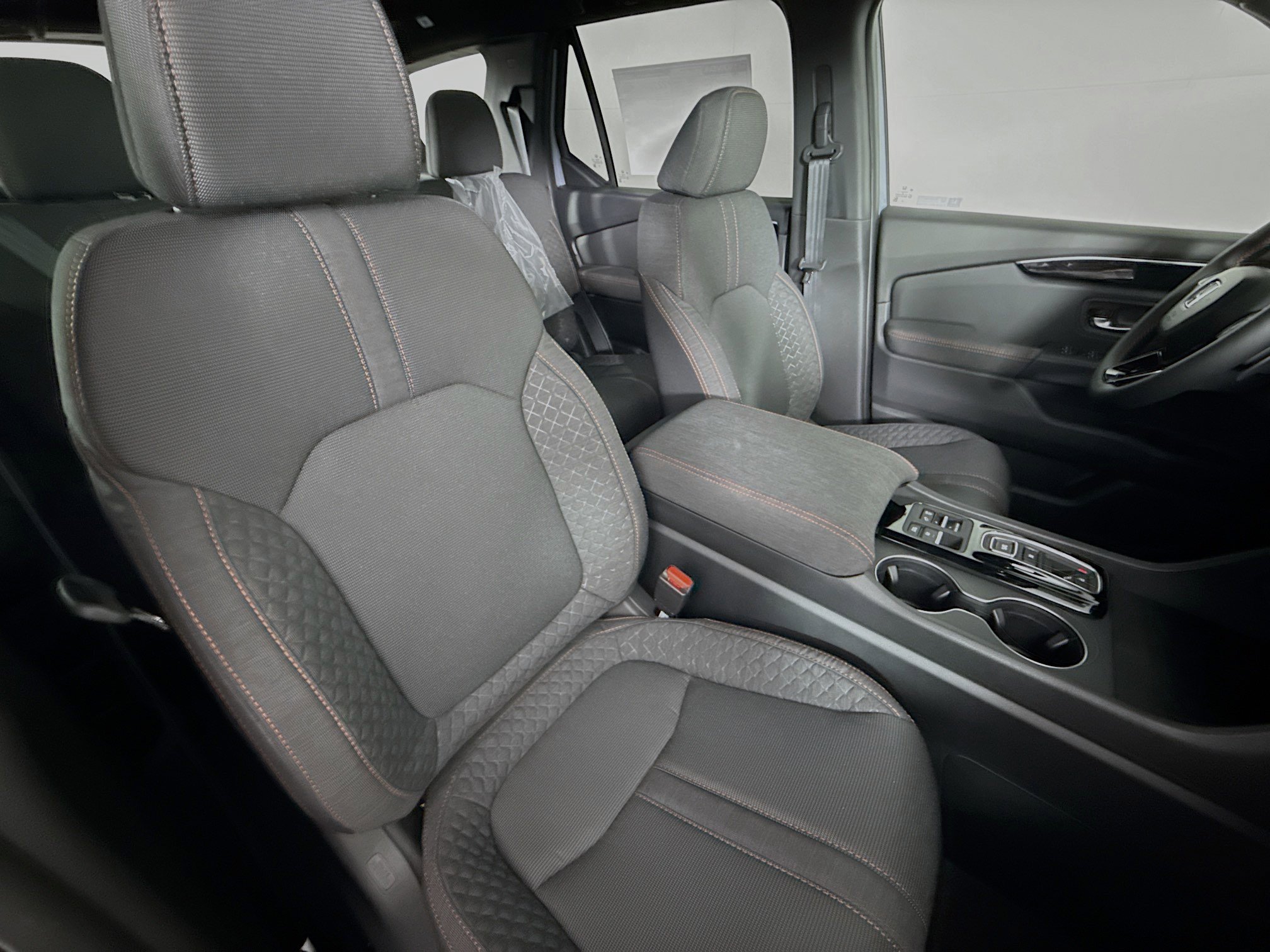 New 2026 Honda Pilot Sport image 36