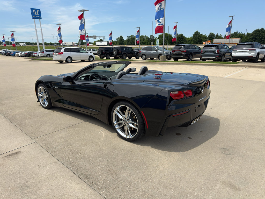 Used 2019 Chevrolet Corvette Stingray Convertible w/ 3LT Preferred Equipment Group RWD image 7
