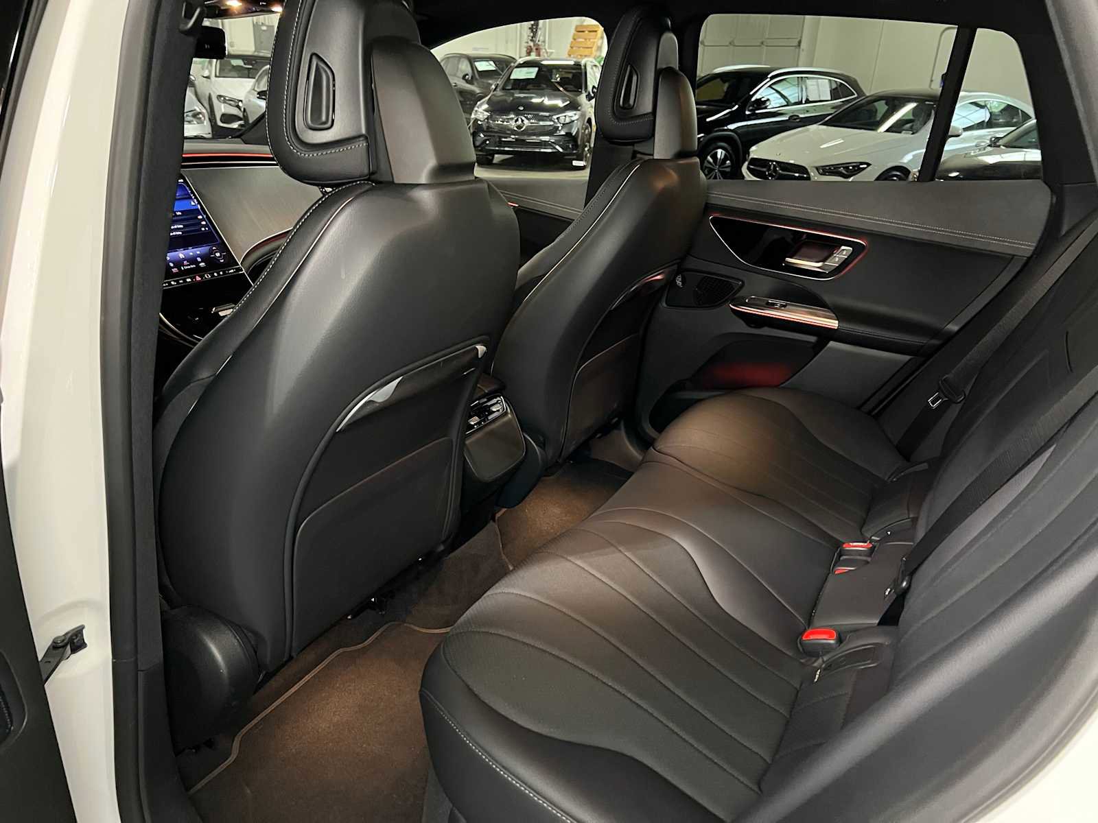 Used 2026 Mercedes-Benz EQE 320 4MATIC SUV image 19