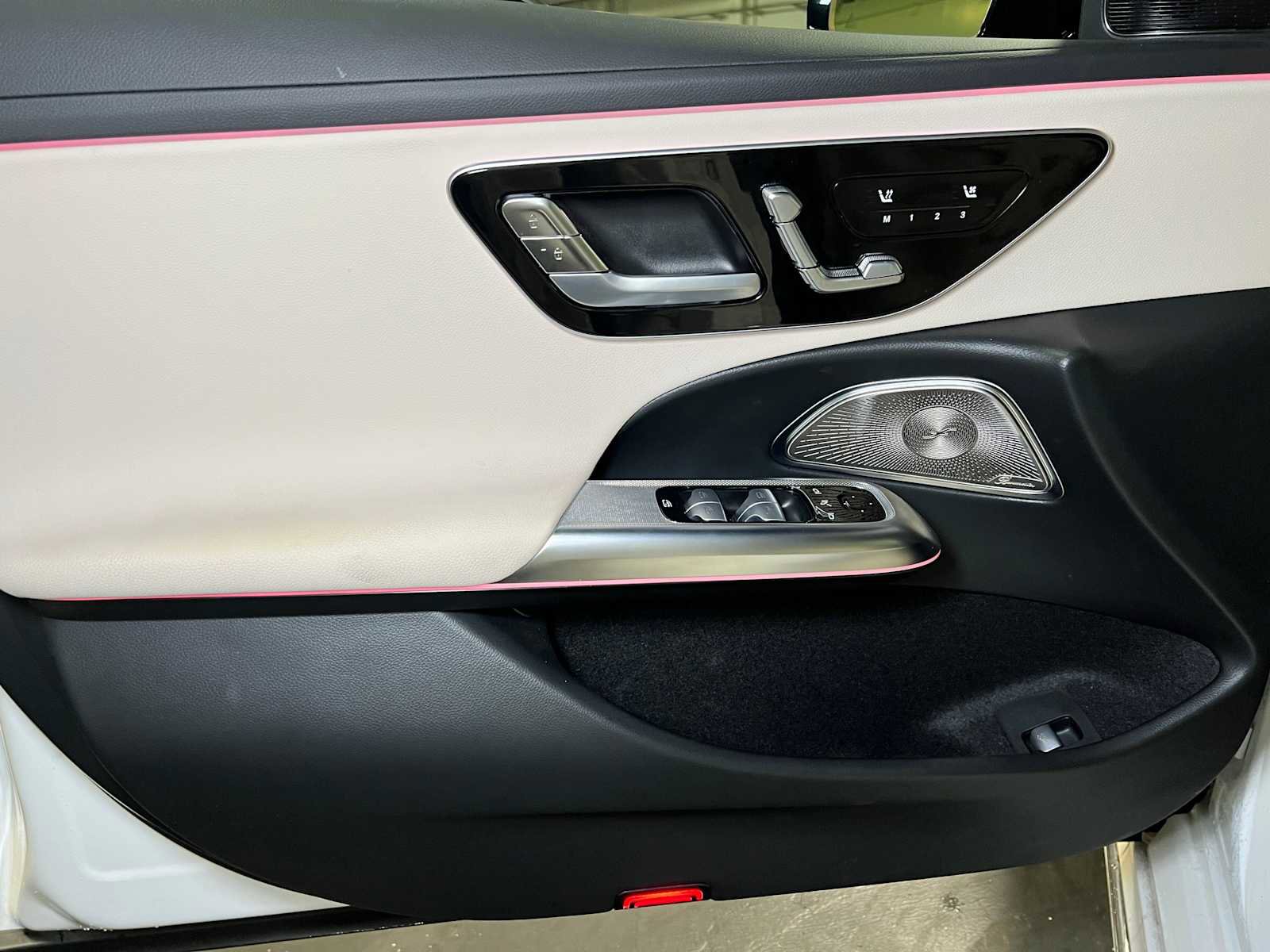 Used 2025 Mercedes-Benz E 350 4MATIC Sedan image 20