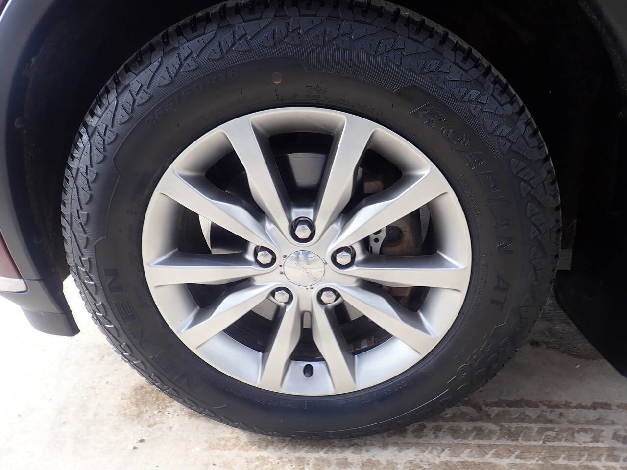 Used 2018 Dodge Durango SXT w/ 3rd Row Seating Group AWD/4WD image 36