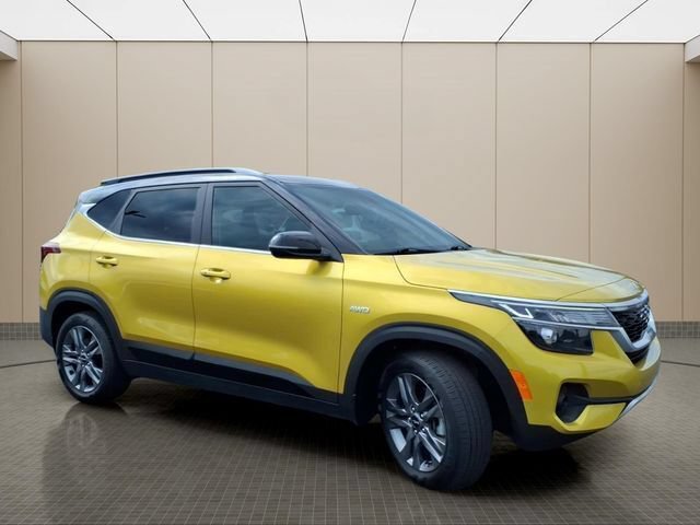 Used 2023 Kia Seltos S w/ Navigation Package AWD/4WD image 5