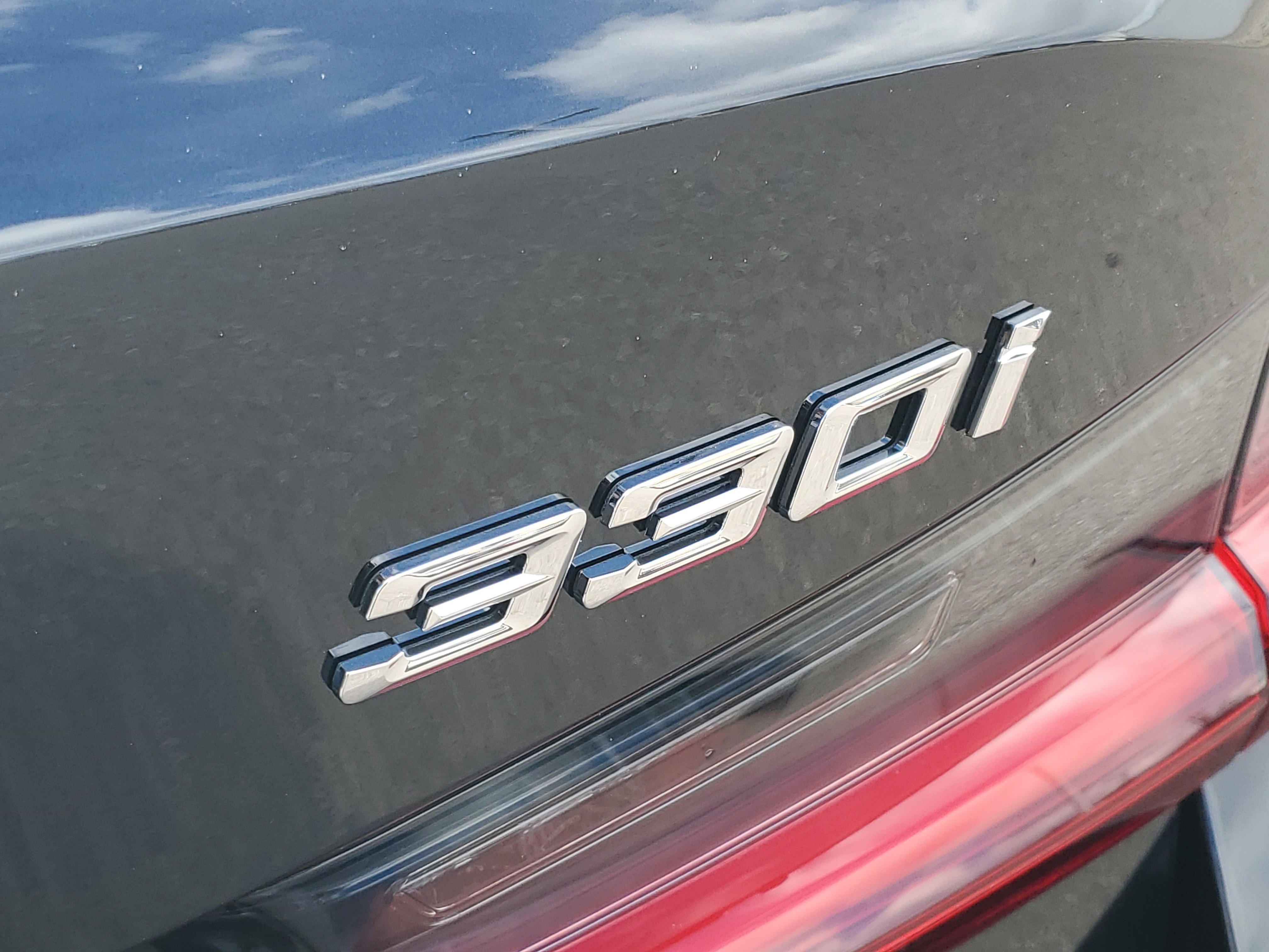 New 2026 BMW 330i xDrive Sedan w/ Premium Package image 30