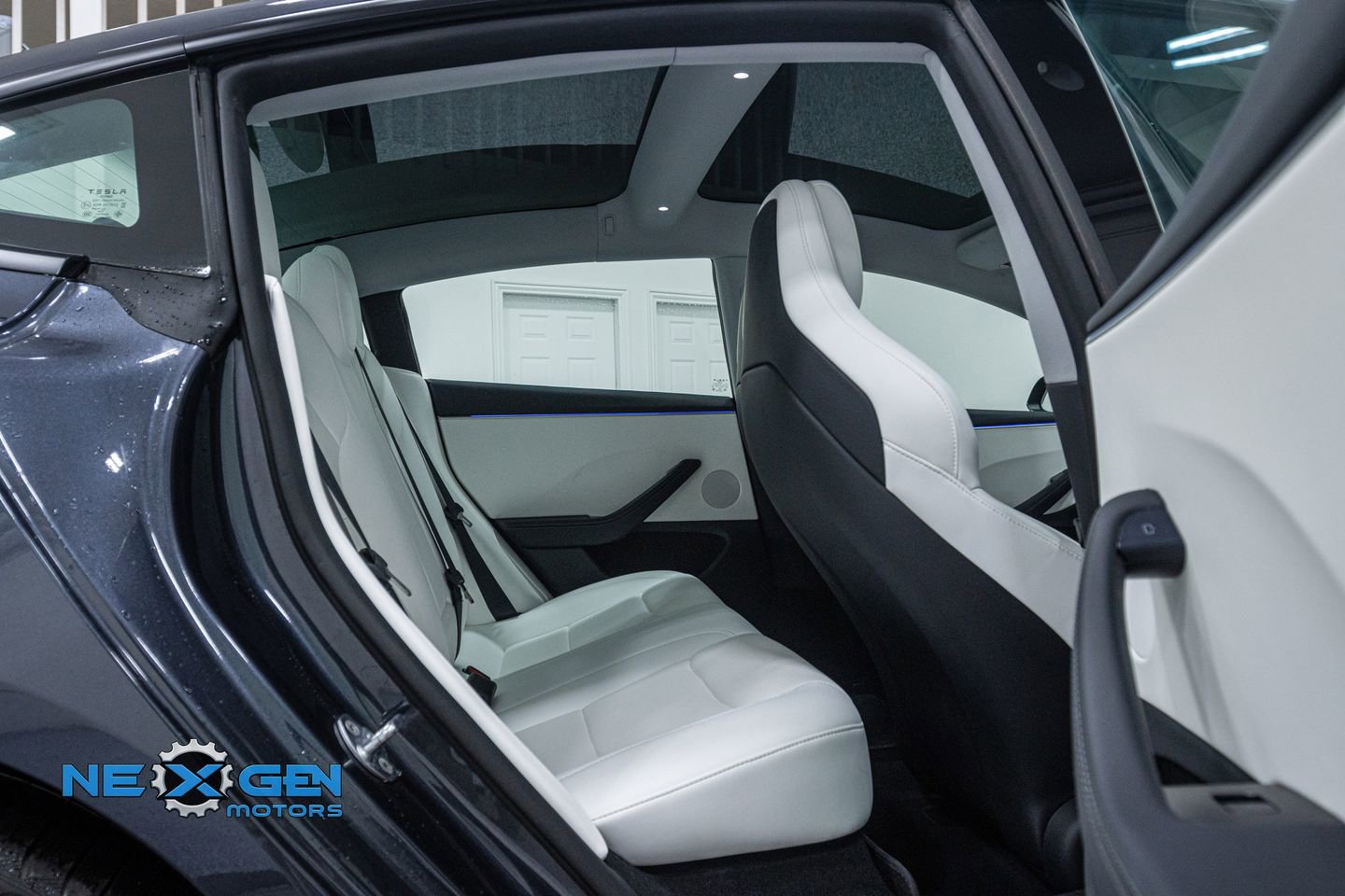 Used 2024 Tesla Model 3 Performance image 28