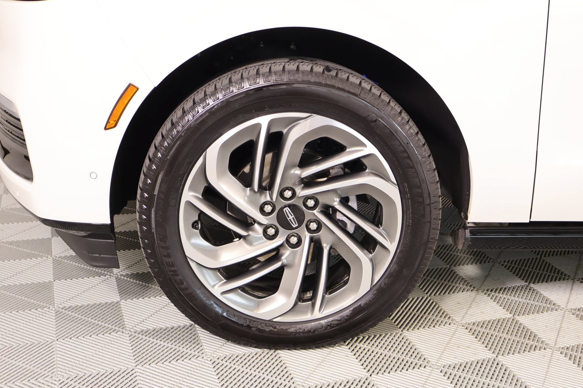 Used 2025 Lincoln Navigator L Reserve AWD/4WD image 20