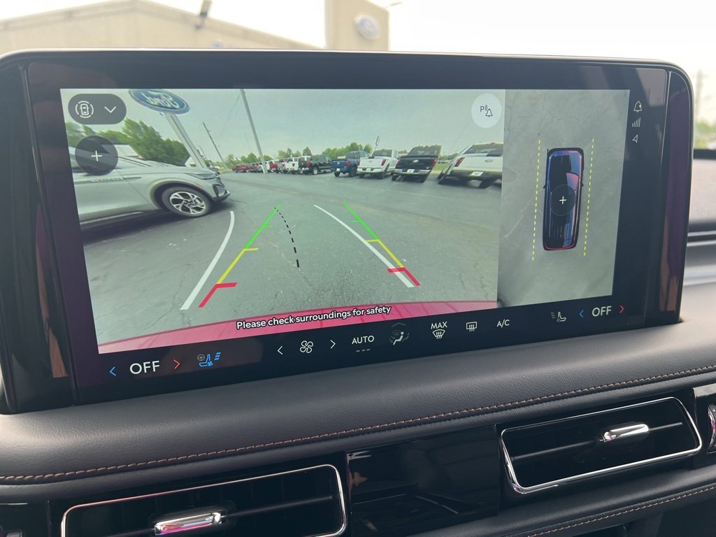 New 2025 Lincoln Aviator AWD w/ Jet Appearance Package image 15