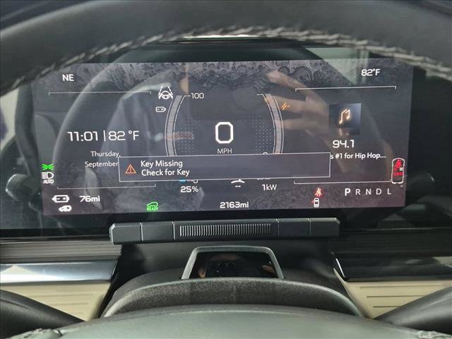 Used 2026 GMC Hummer EV SUV AWD/4WD image 11