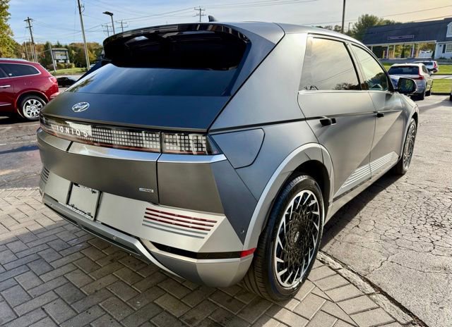 Used 2024 Hyundai Ioniq 5 Limited image 9