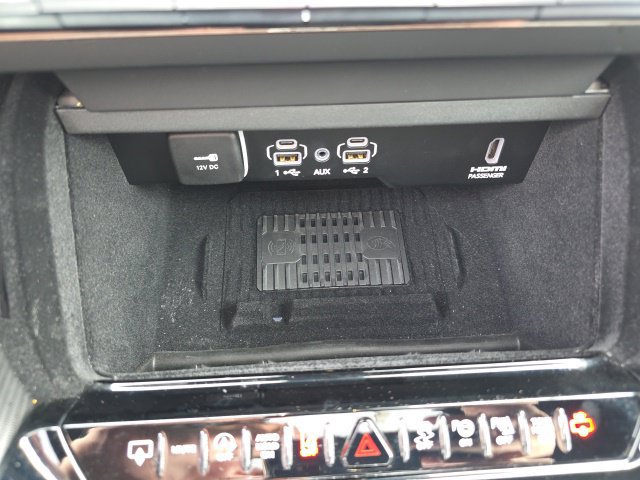 Used 2026 Jeep Grand Wagoneer Summit w/ Premium Group III AWD/4WD image 12