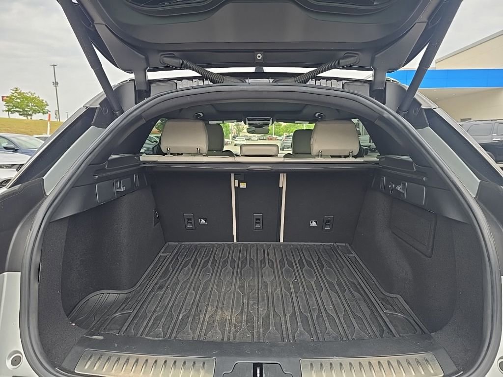 Used 2019 Land Rover Range Rover Velar R-Dynamic SE AWD/4WD image 22