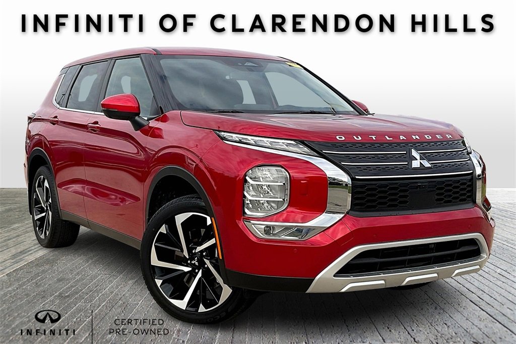 Used 2023 Mitsubishi Outlander SE video 1