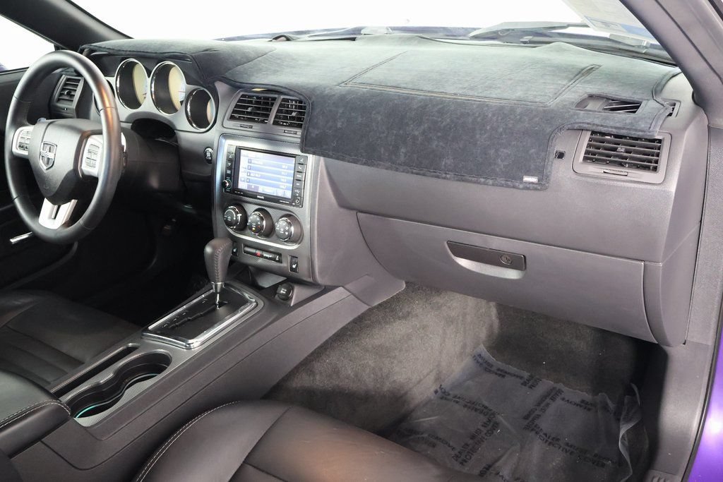 Used 2013 Dodge Challenger R/T RWD image 8