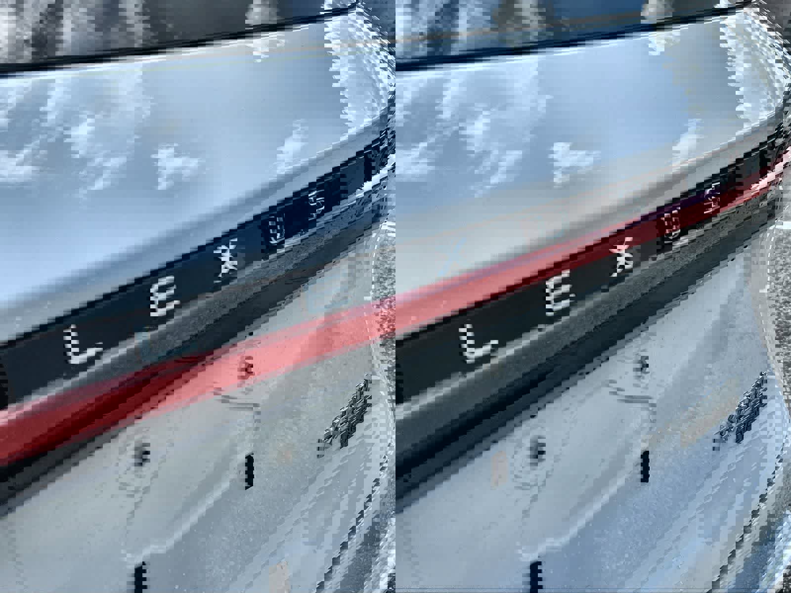 Used 2024 Lexus RX 500h F Sport w/ Convenience Package image 16