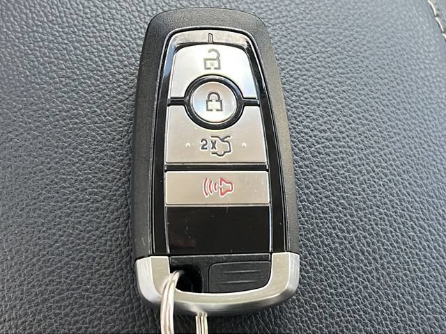 Used 2019 Ford Fusion SE FWD image 33
