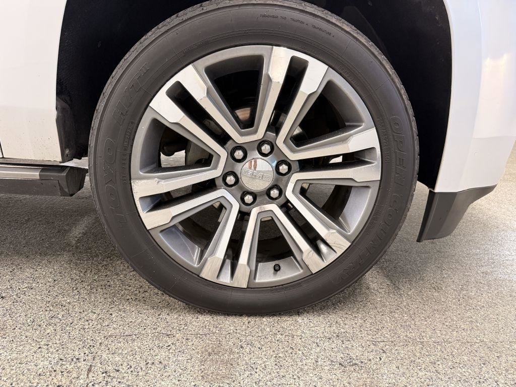 Used 2019 GMC Yukon XL Denali w/ Denali Ultimate Package AWD/4WD image 46