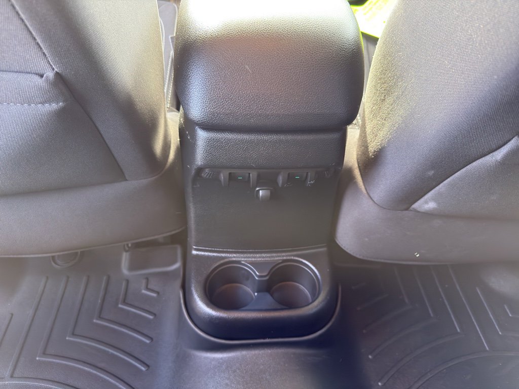 Used 2016 Jeep Wrangler Unlimited Sahara image 28