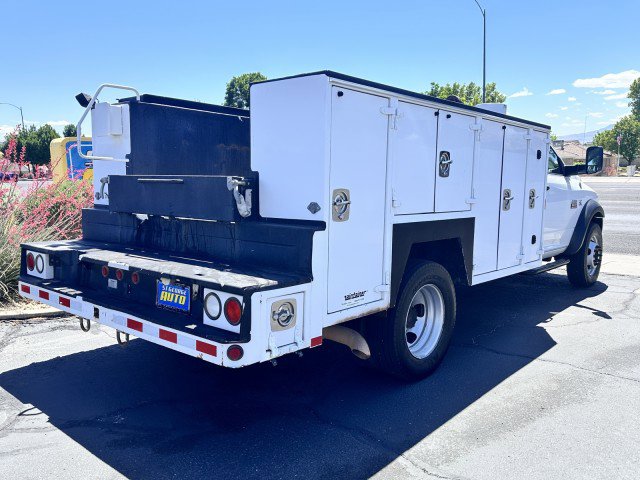 Used 2012 RAM 5500 4x4 Regular Cab w/ ST Decor Group image 3