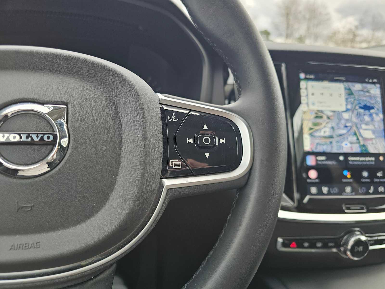 Certified 2025 Volvo V60 B5 Cross Country Plus image 35