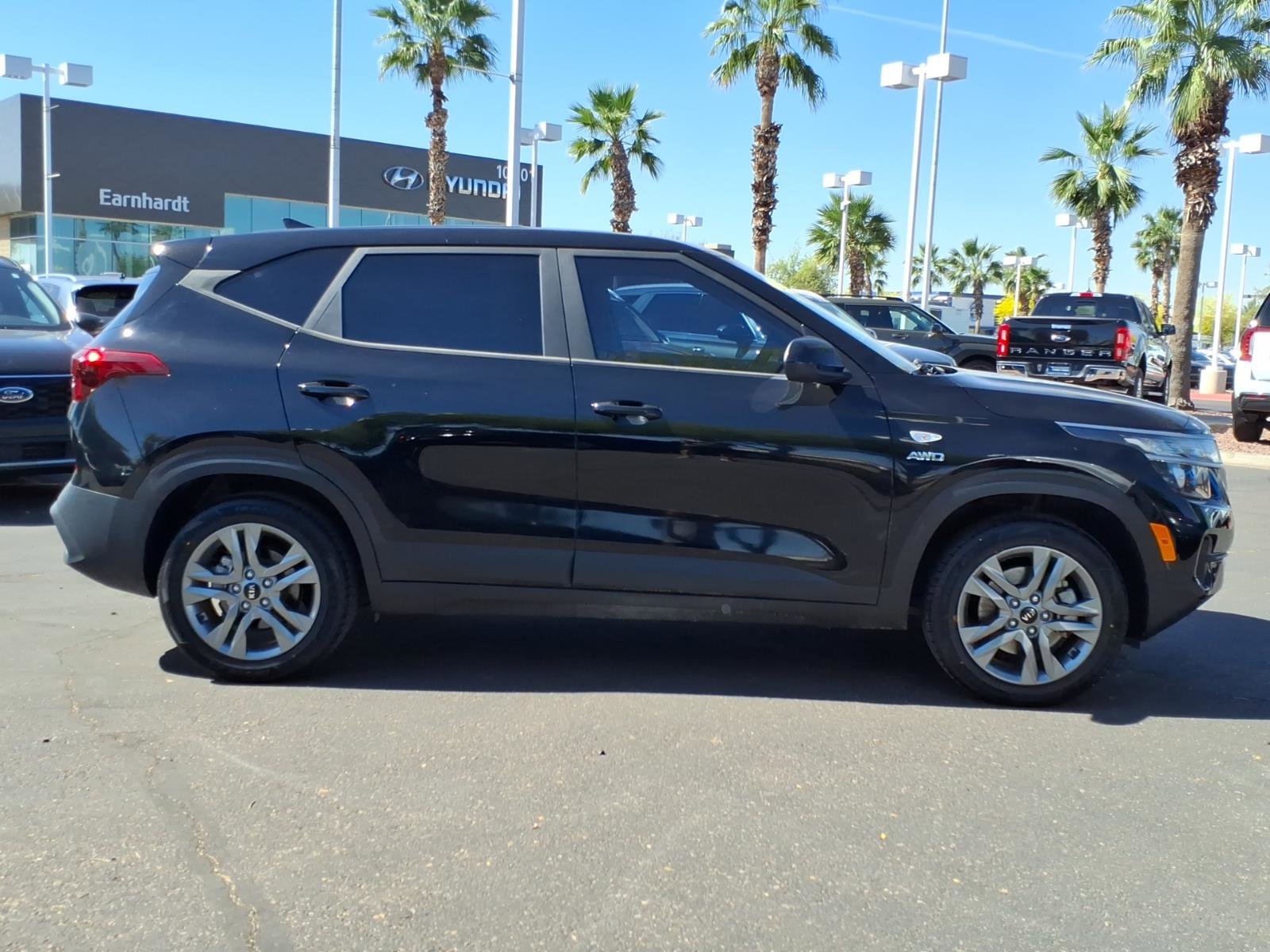 Used 2021 Kia Seltos LX image 6