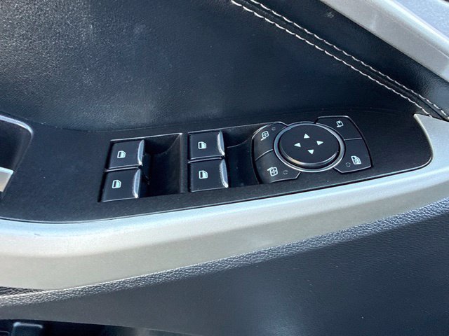 Used 2022 Ford Explorer Limited w/ Equipment Group 301A AWD/4WD image 26
