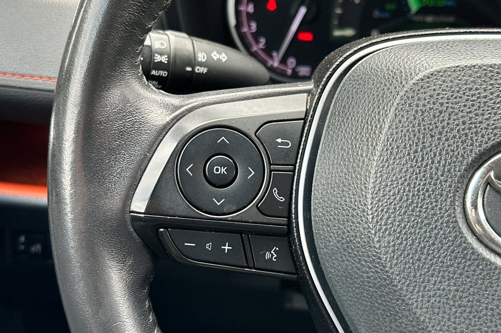 Used 2020 Toyota RAV4 Adventure AWD/4WD image 27