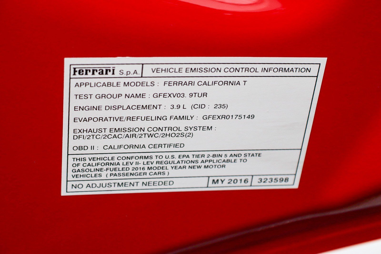 Used 2016 Ferrari California T RWD image 32