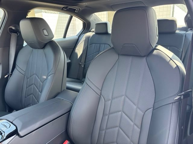 New 2027 BMW 530i xDrive w/ M Sport Package AWD/4WD image 17