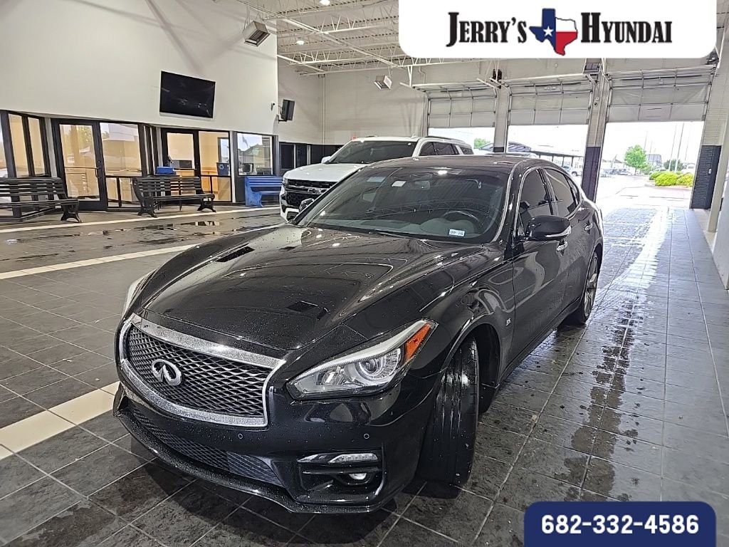 Used 2016 INFINITI Q70 5.6 w/ Sport Package AWD/4WD image 1