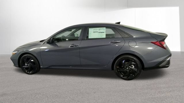 New 2026 Hyundai Elantra Sport FWD image 6