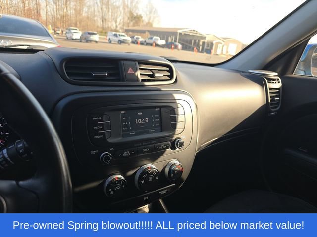 Used 2016 Kia Soul + w/ Designer's Package FWD image 8
