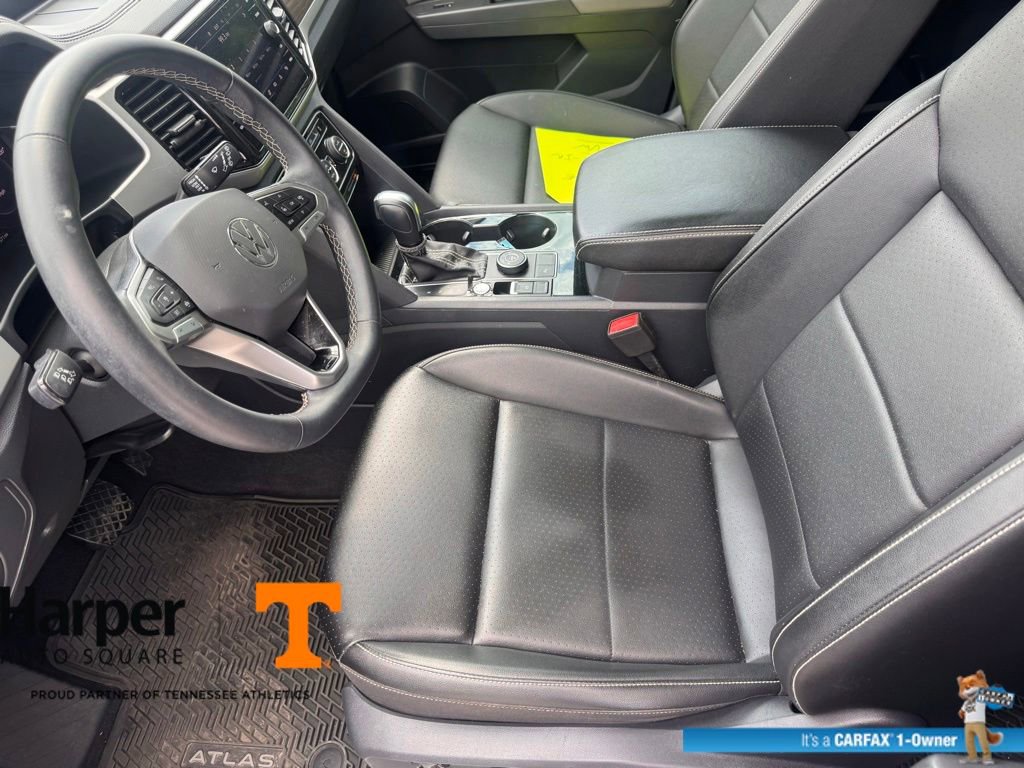 Used 2023 Volkswagen Atlas SE w/ Panoramic Sunroof Package AWD/4WD image 13