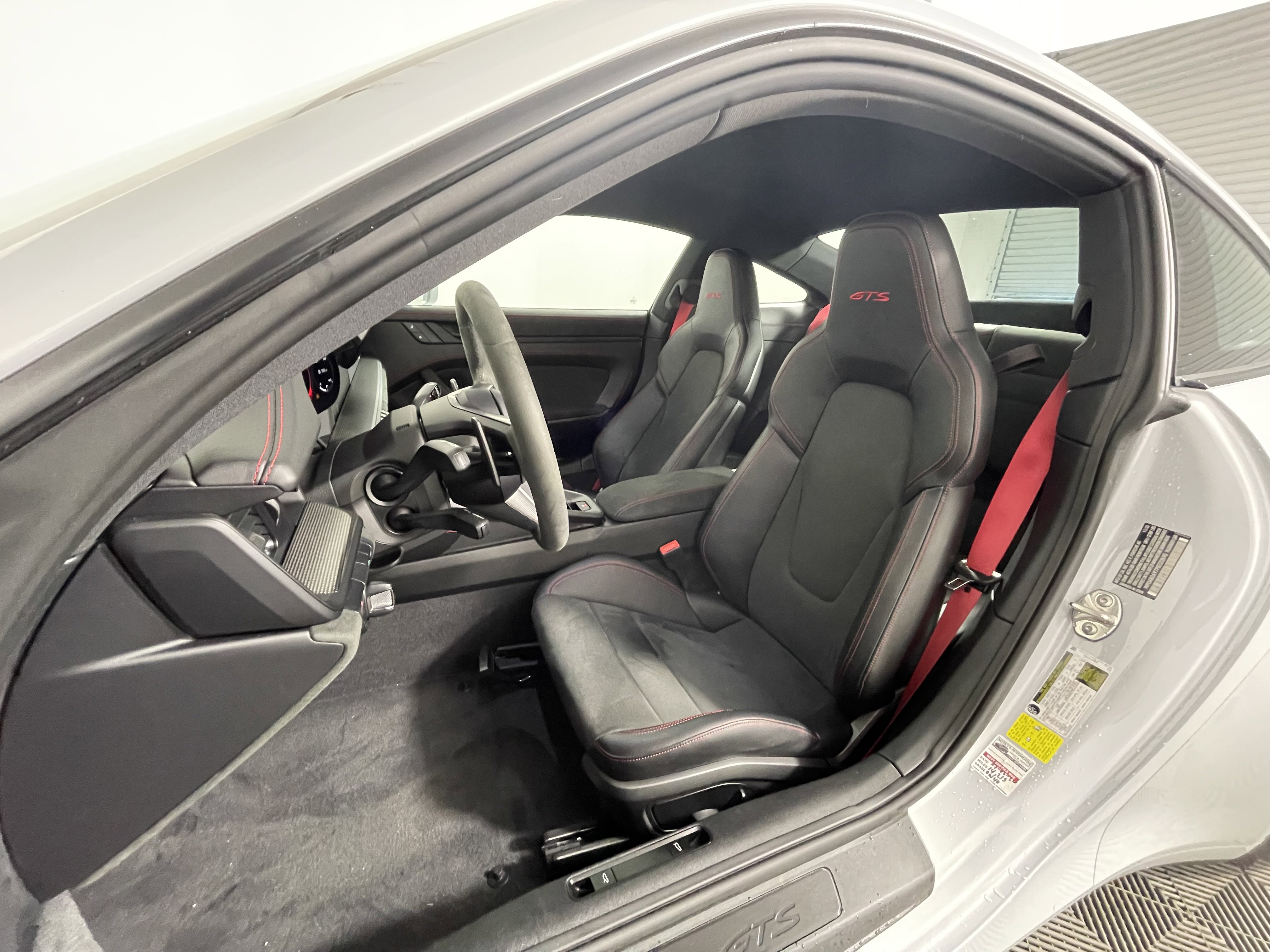 Certified 2023 Porsche 911 Carrera GTS RWD image 5