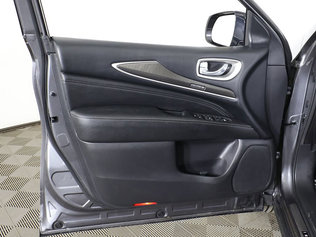 Used 2017 INFINITI QX60 AWD w/ Premium Plus Package image 16