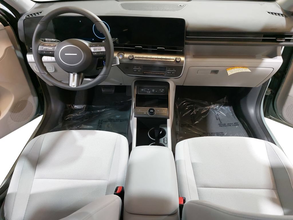 Certified 2025 Hyundai Kona SEL FWD image 9