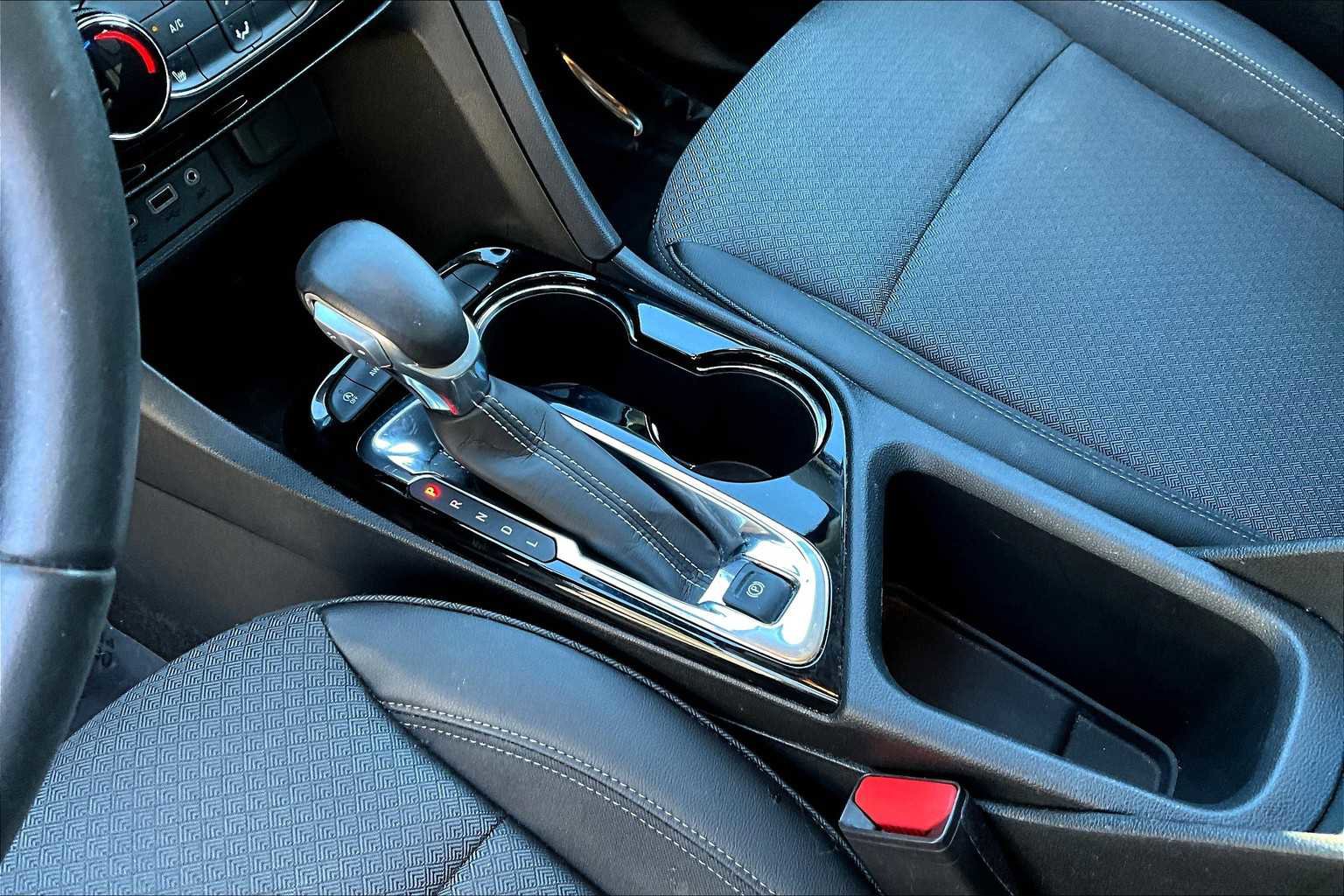 Used 2023 Buick Encore GX Preferred w/ Cold Weather Comfort Package image 15