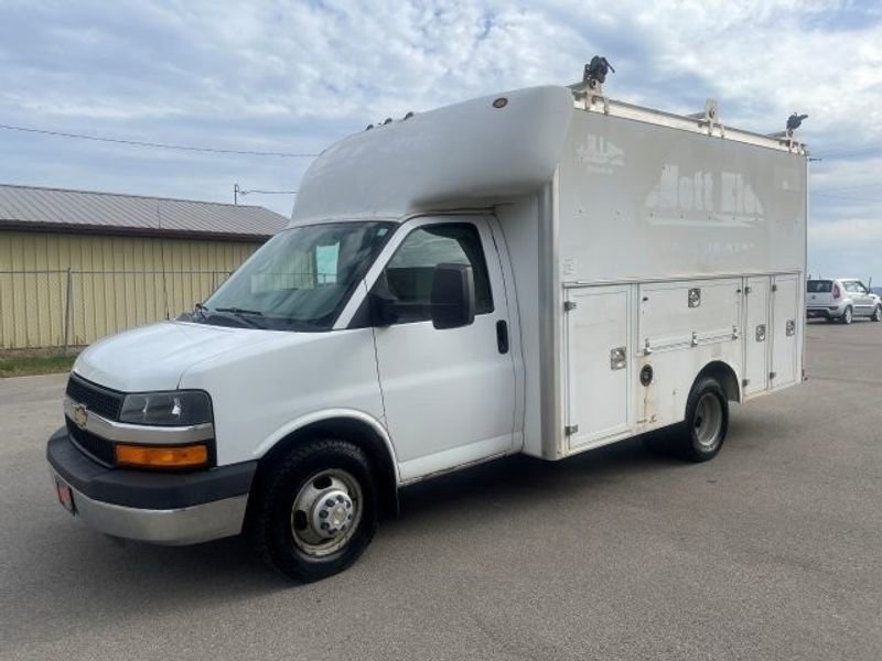 Used 2015 Chevrolet Express 3500 RWD image 1