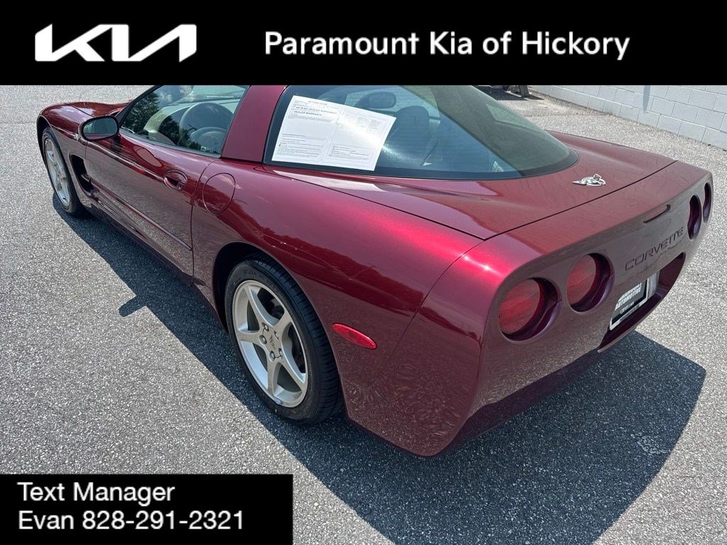 Used 2003 Chevrolet Corvette Coupe w/ Preferred Equipment Group RWD image 5