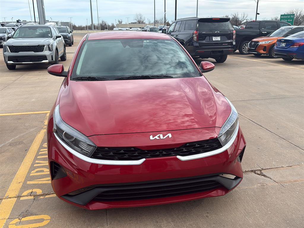 Used 2024 Kia Forte LXS image 2