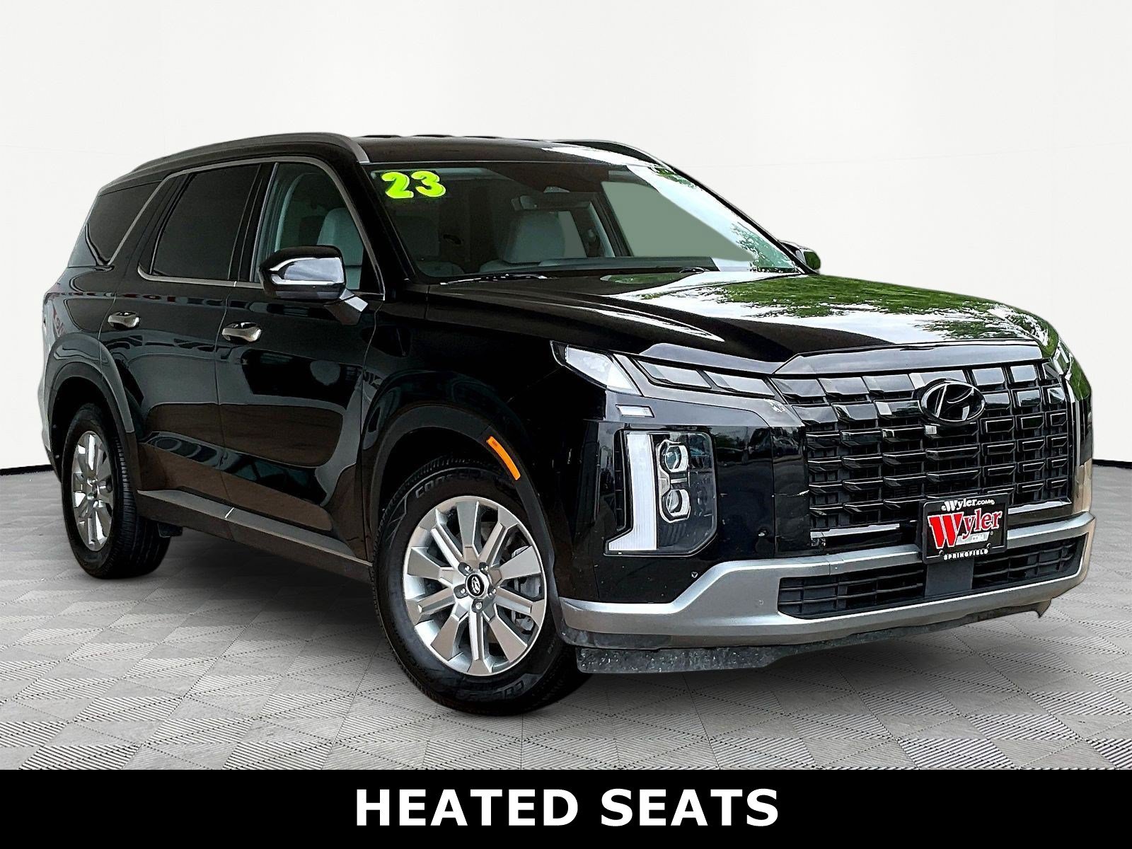 Used 2023 Hyundai Palisade SEL FWD image 3