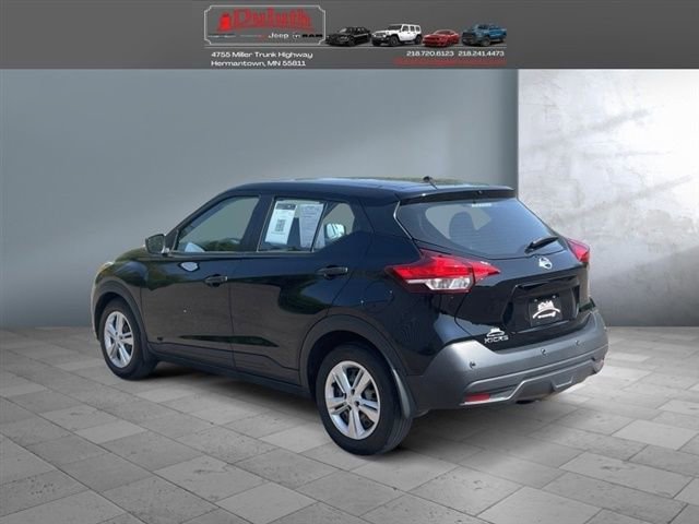 Used 2020 Nissan Kicks S image 4