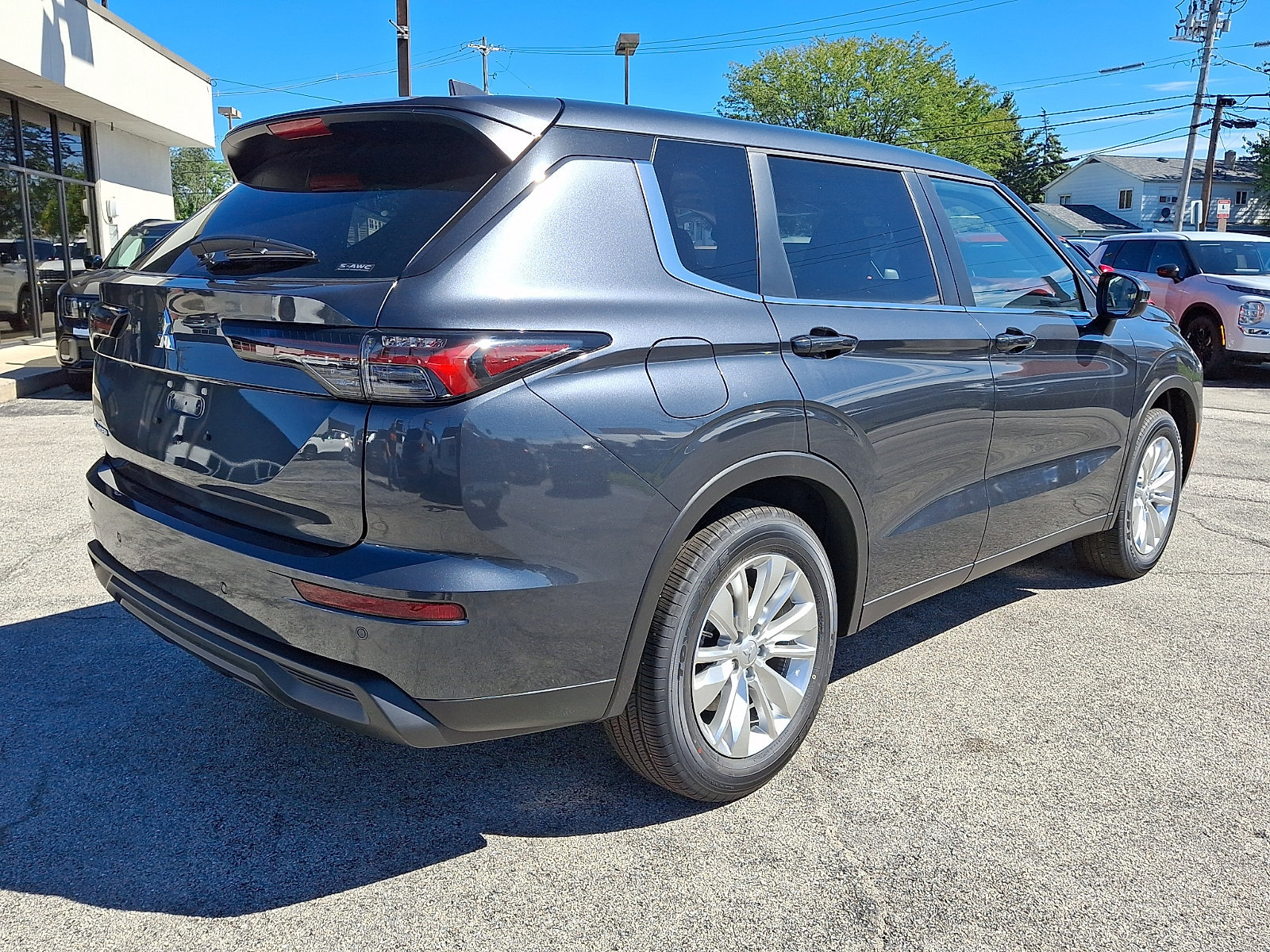 New 2026 Mitsubishi Outlander ES AWD/4WD image 7