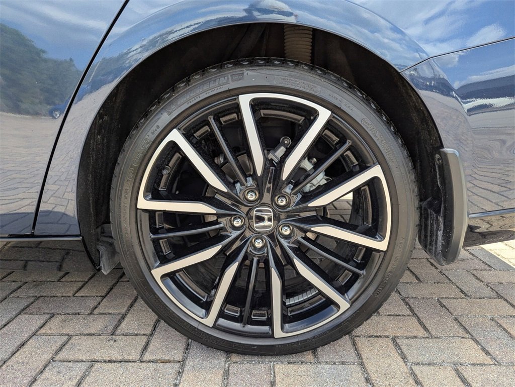 Used 2024 Honda Accord Touring image 19