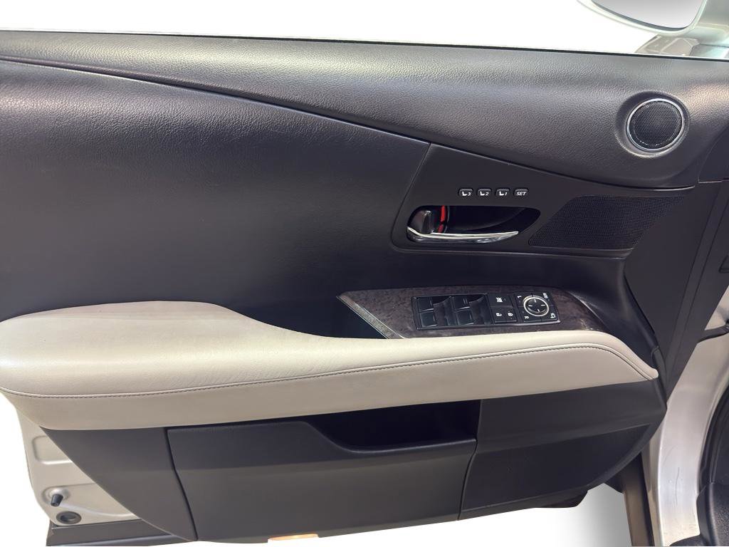 Used 2013 Lexus RX 450h FWD w/ Navigation Pkg image 14