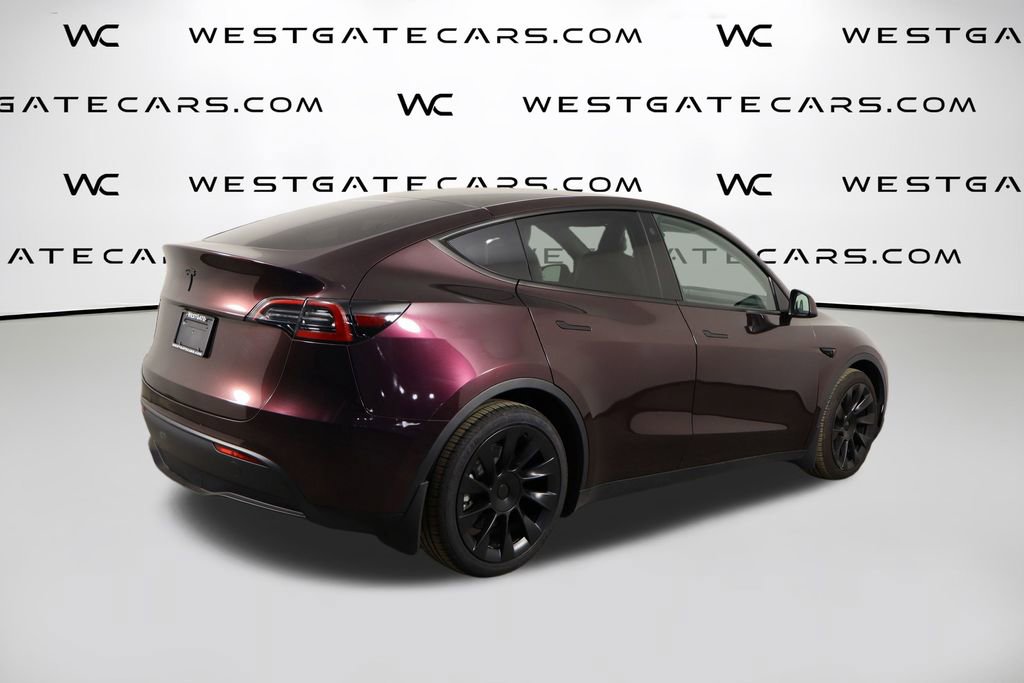 Used 2022 Tesla Model Y Long Range image 40