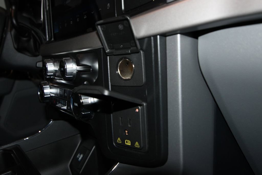 Used 2022 Ford F150 XLT w/ Equipment Group 302A High image 26